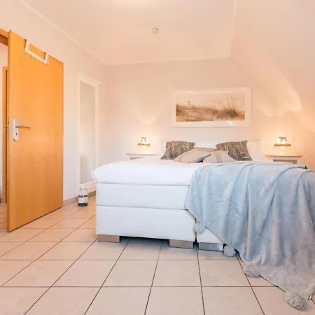 Am Fischmarkt 1 Strandkoenigin Zingst